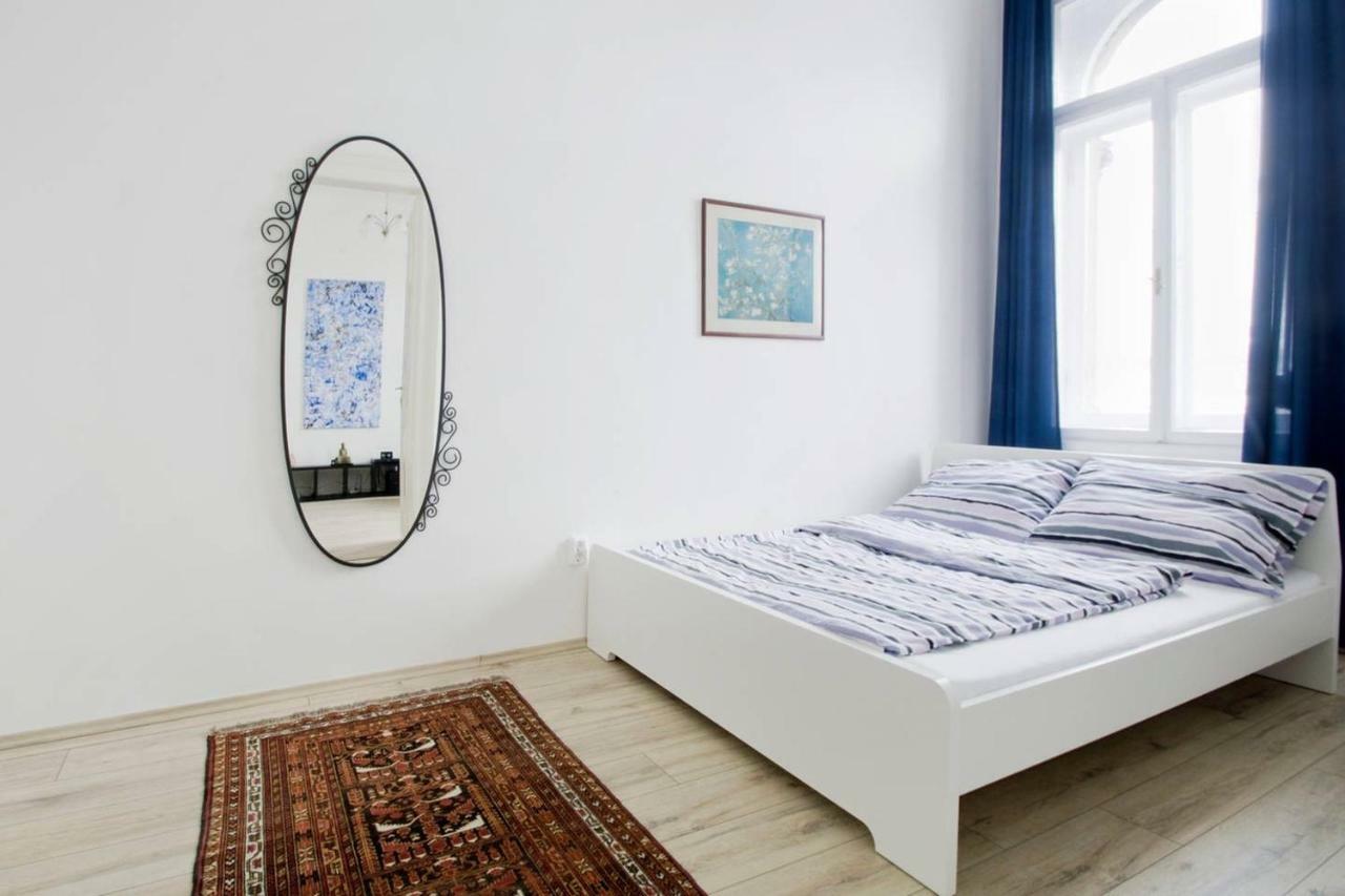 Apartment Andrassy Budapest Luaran gambar